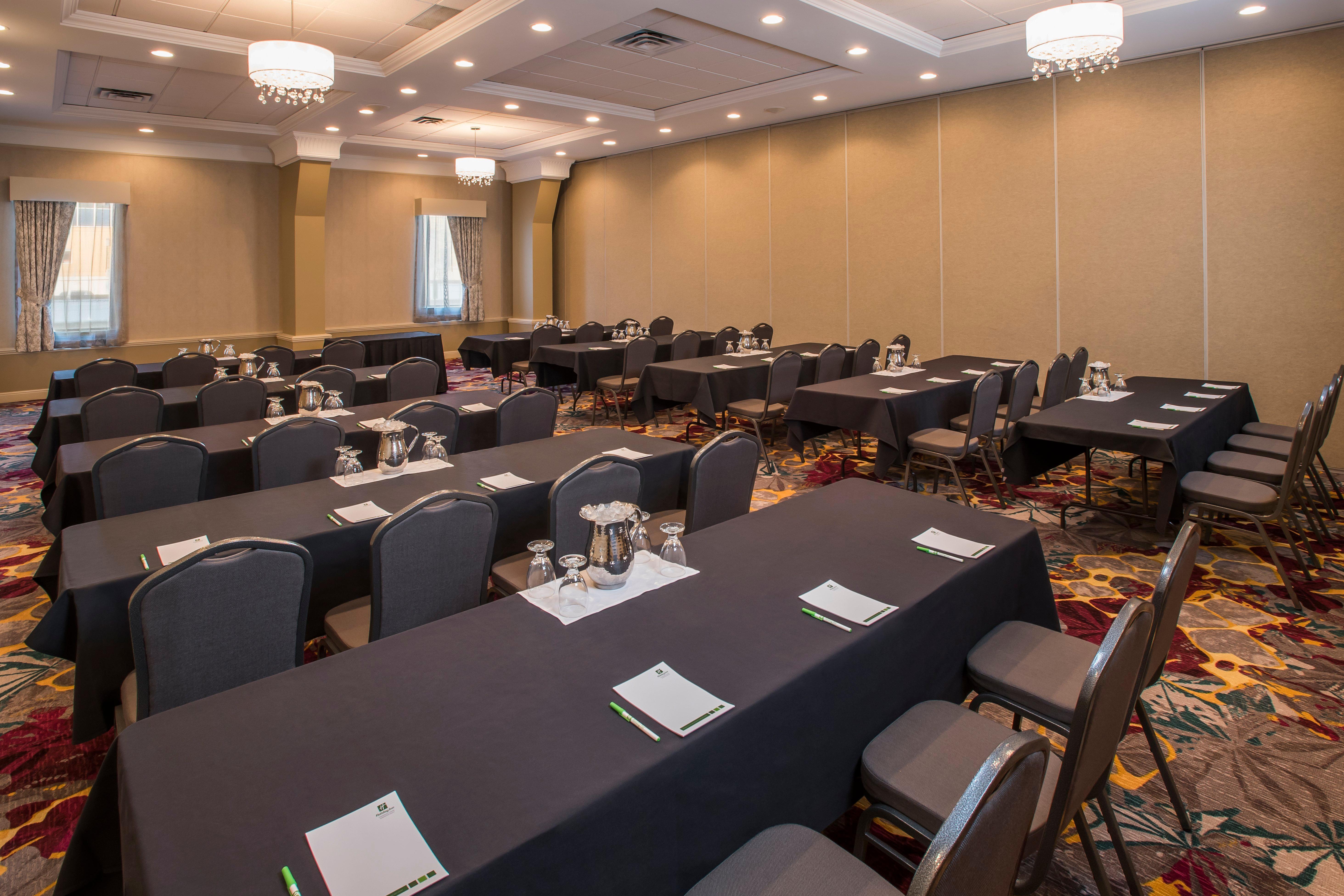 Holiday Inn Conference Centre Edmonton South By Ihg Esterno foto