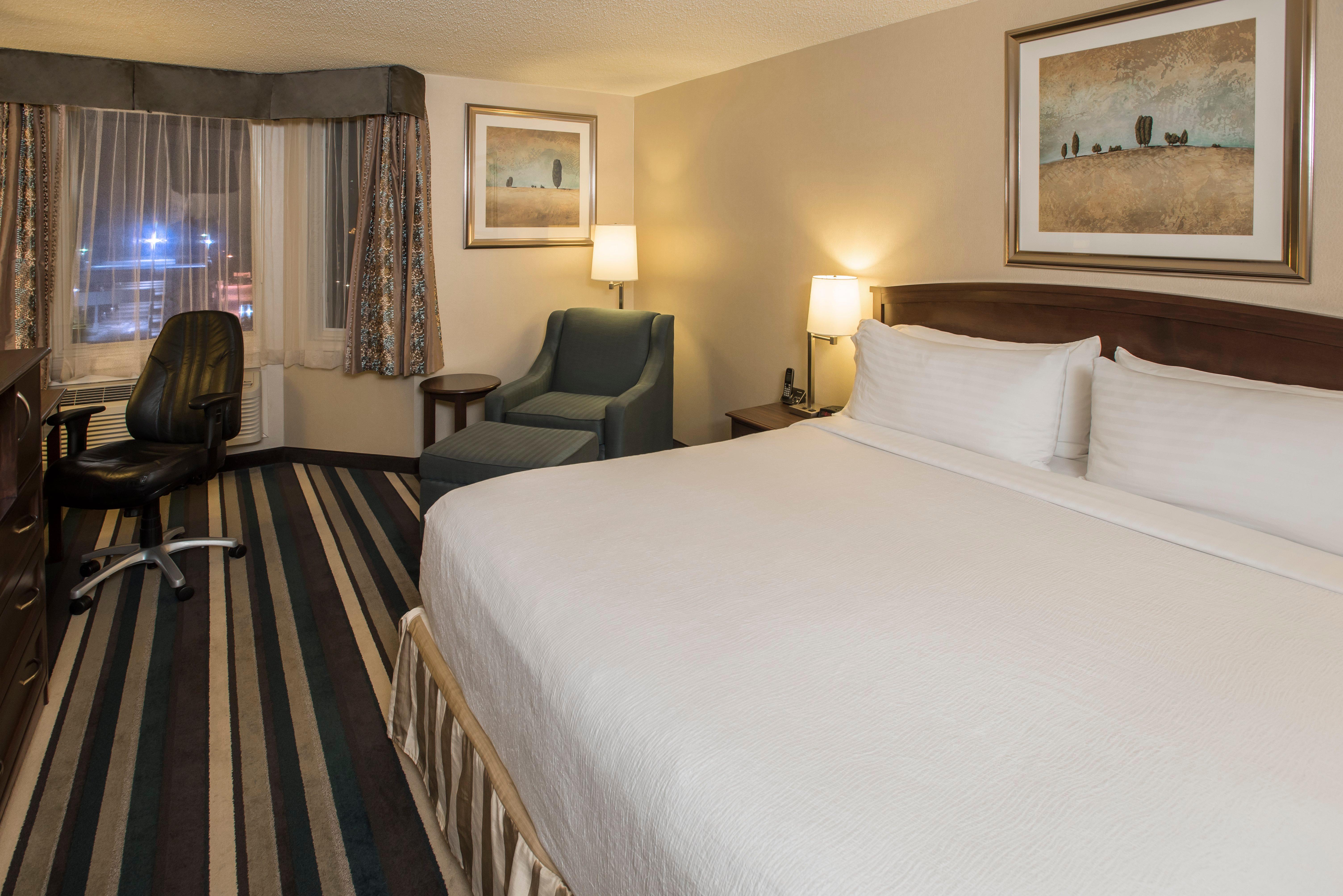 Holiday Inn Conference Centre Edmonton South By Ihg Esterno foto
