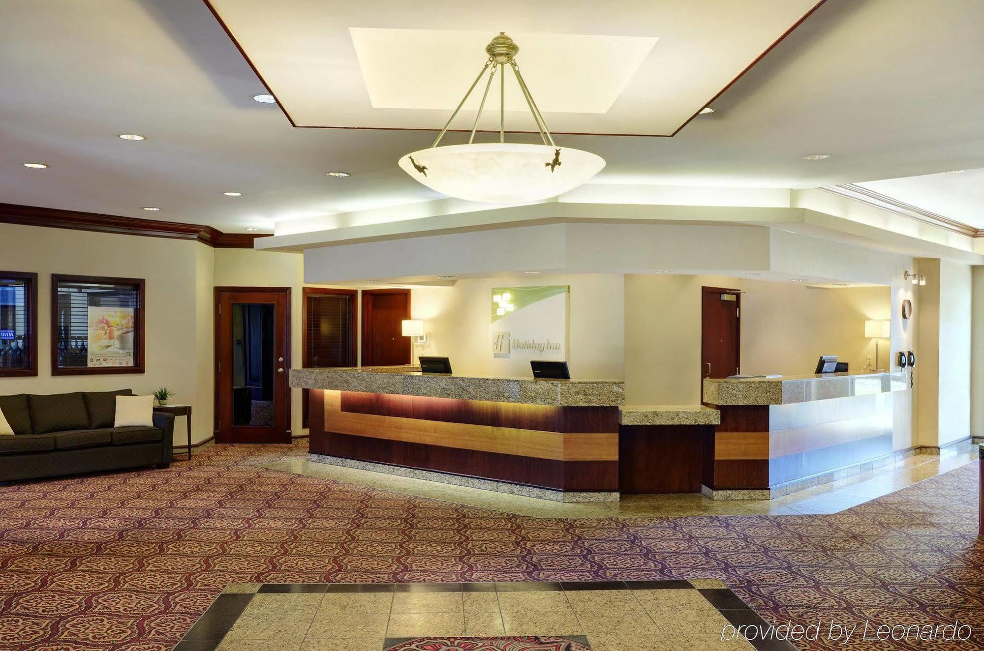 Holiday Inn Conference Centre Edmonton South By Ihg Esterno foto