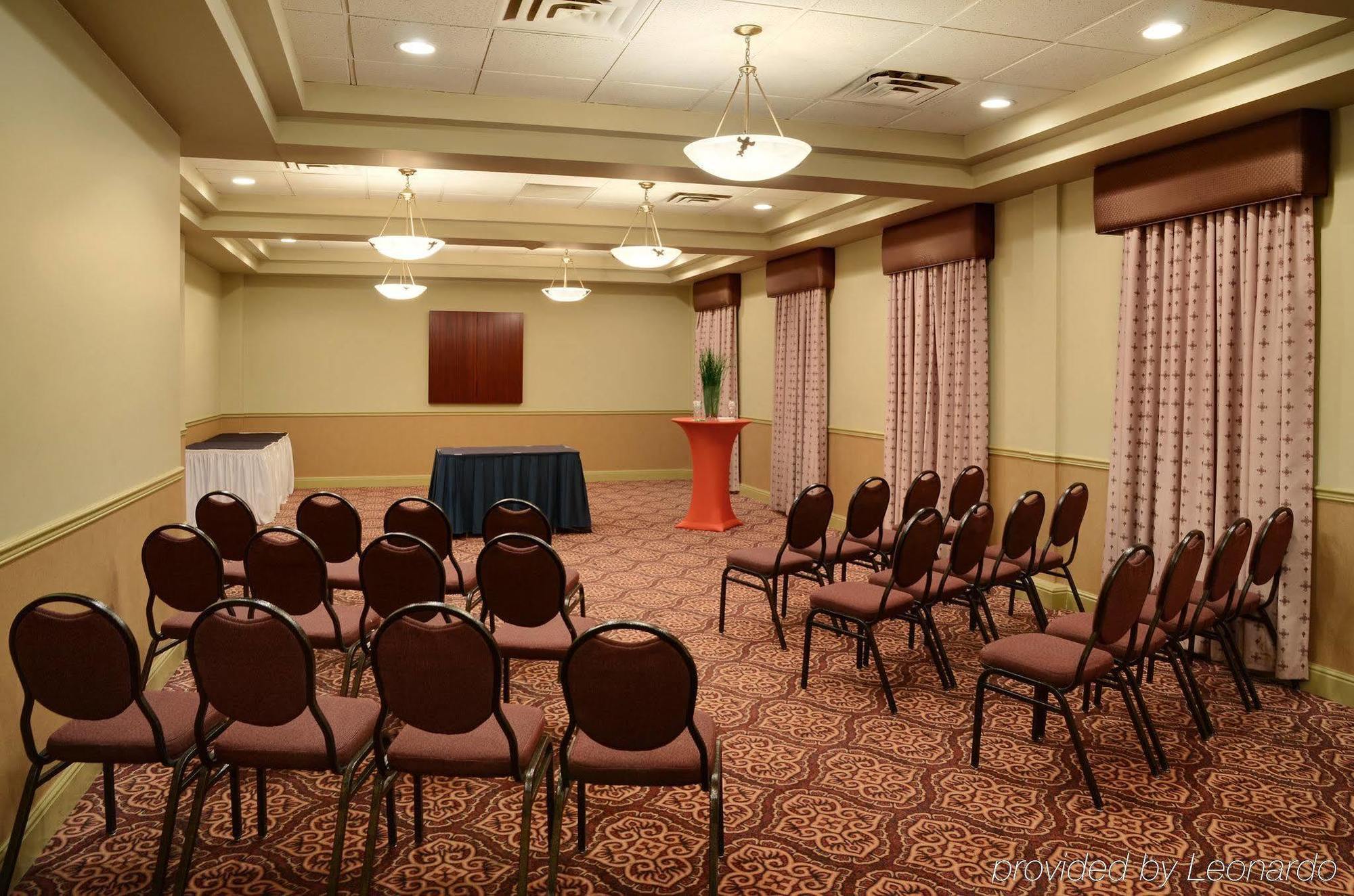 Holiday Inn Conference Centre Edmonton South By Ihg Esterno foto